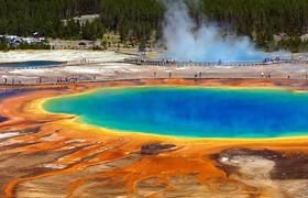 Thermal spring at Yellowstone 